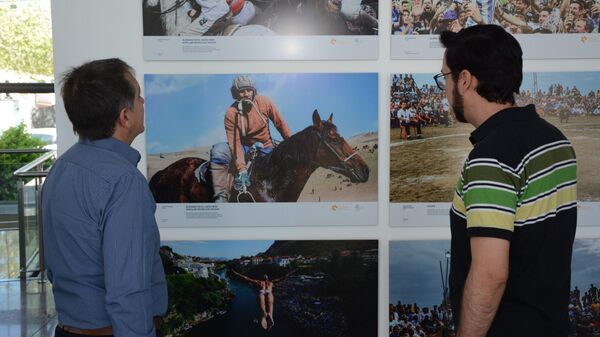 Выставка фотографий победителей Конкурса имени Андрея Стенина в Сан-Хуане (Аргентина)