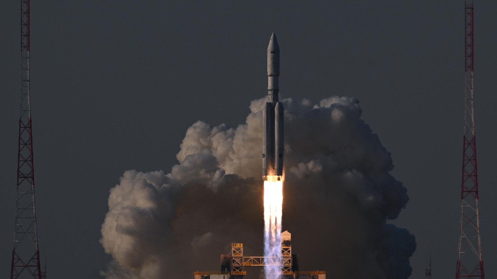 Запуск первой летной ракеты космического назначения Ангара-А5 с разгонным блоком Орион с космодрома Восточный - РИА Новости, 1920, 17.04.2024
