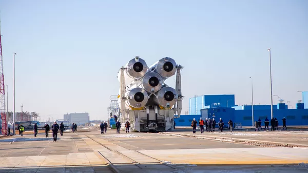 Первая летная ракета космического назначения Ангара-А5 на стартовом комплексе космодрома Восточный Первая летная ракета космического назначения Ангара-А5 на стартовом комплексе космодрома Восточный