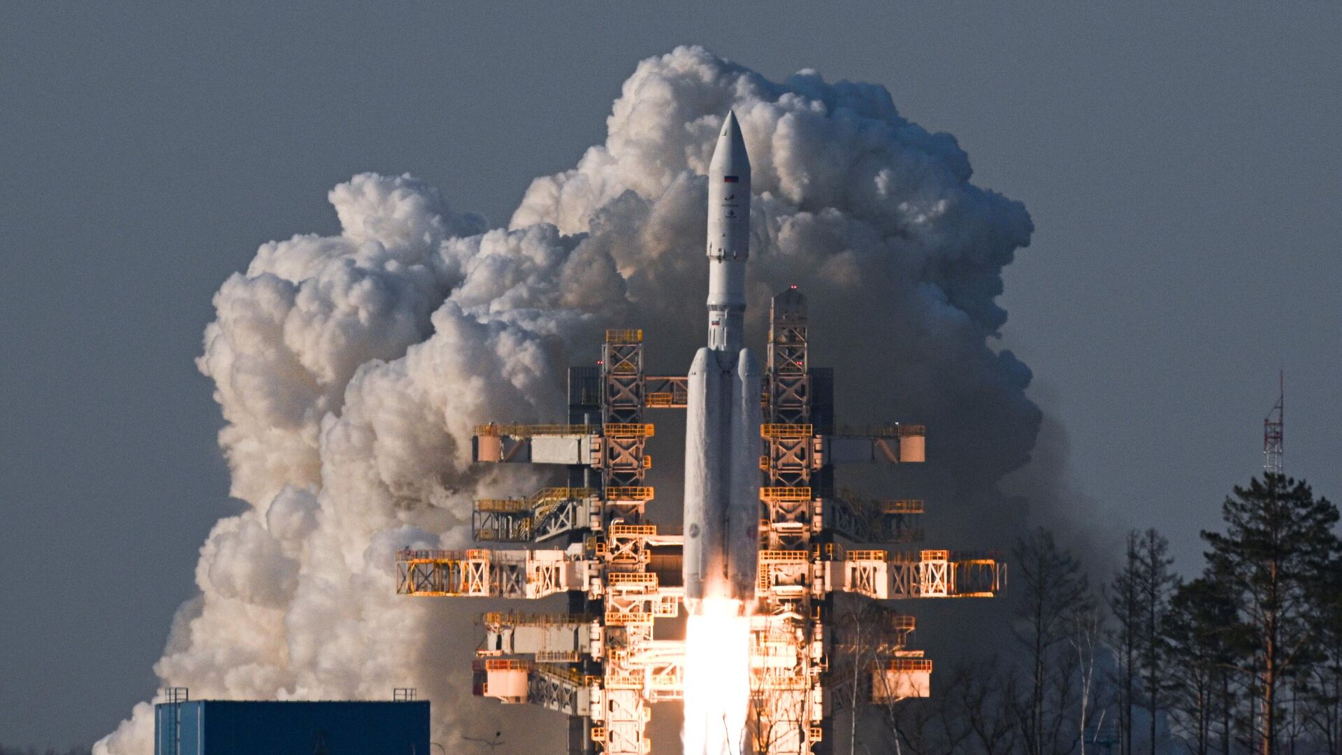 Запуск первой летной ракеты космического назначения Ангара-А5 с разгонным блоком Орион с космодрома Восточный - РИА Новости, 1920, 11.04.2024