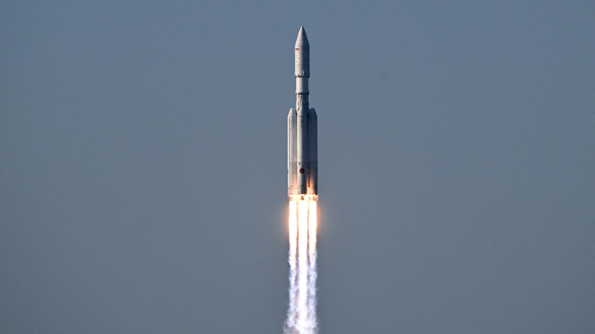 Запуск первой летной ракеты космического назначения Ангара-А5 - РИА Новости, 1920, 08.07.2024