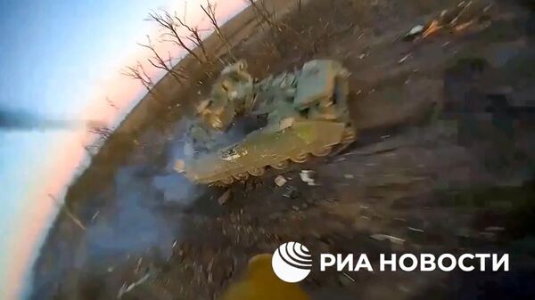 Кадр видео уничтожения БМП Bradley на Авдеевском направлении