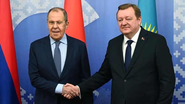 Министр иностранных дел РФ Сергей Лавров и министр иностранных дел Белоруссии Сергей Алейник