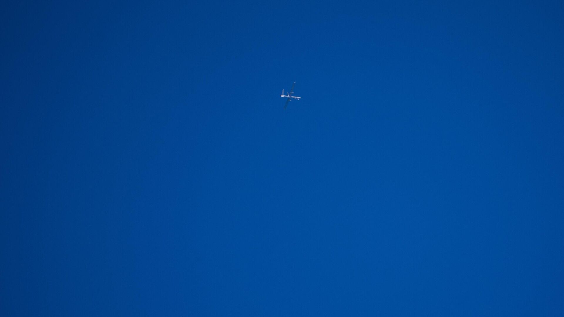 Беспилотник ВВС Израиля поднятый в небо для отражения атаки со стороны Ирана. 14 апреля 2024 года - РИА Новости, 1920, 14.04.2024