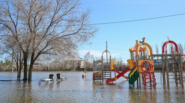 Уровень воды в реке Урал у Оренбурга за сутки снизился на 34 сантиметра