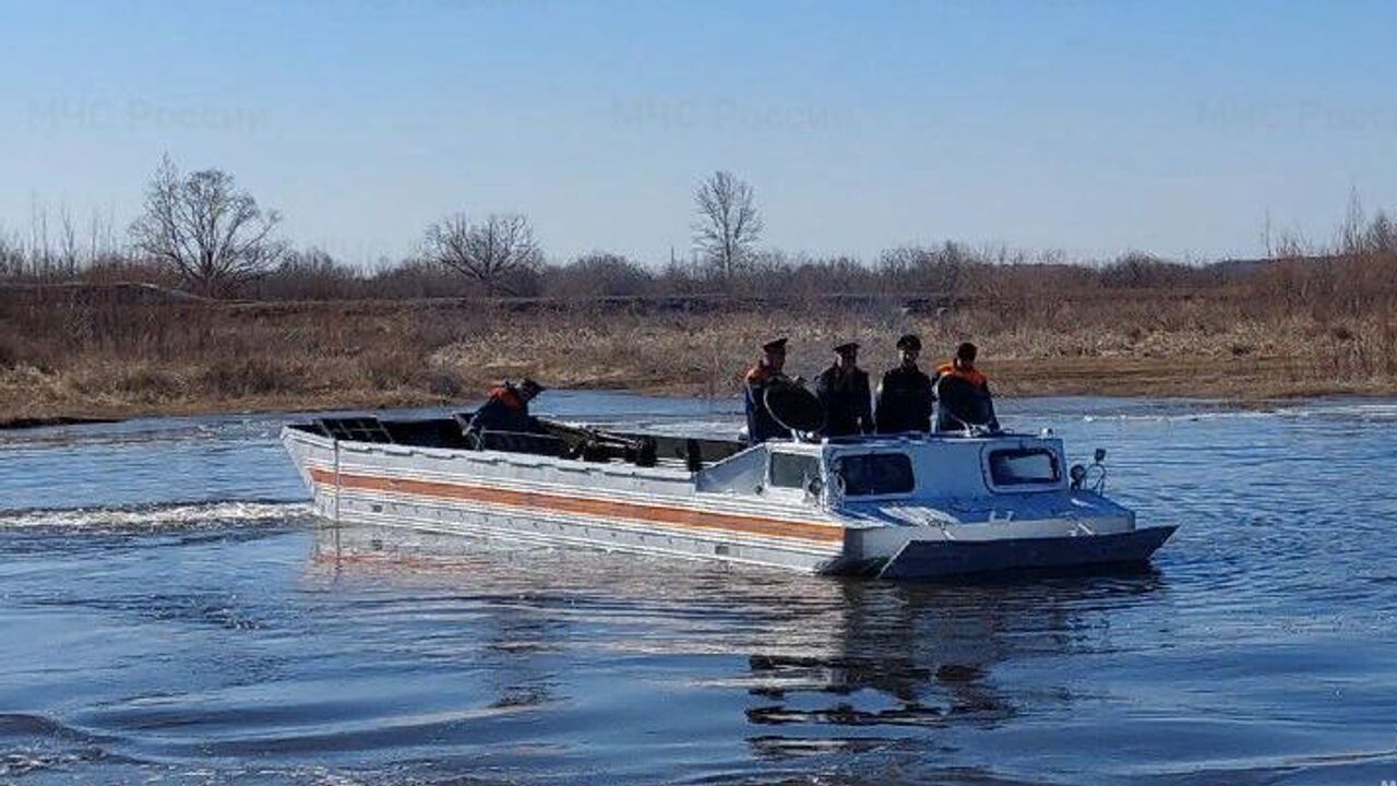 В Тюменской области на трех участках дорог произошел перелив воды - РИА  Новости, 17.04.2024