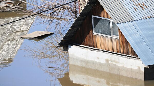 В Оренбургской области затопило более 380 жилых домов за сутки 