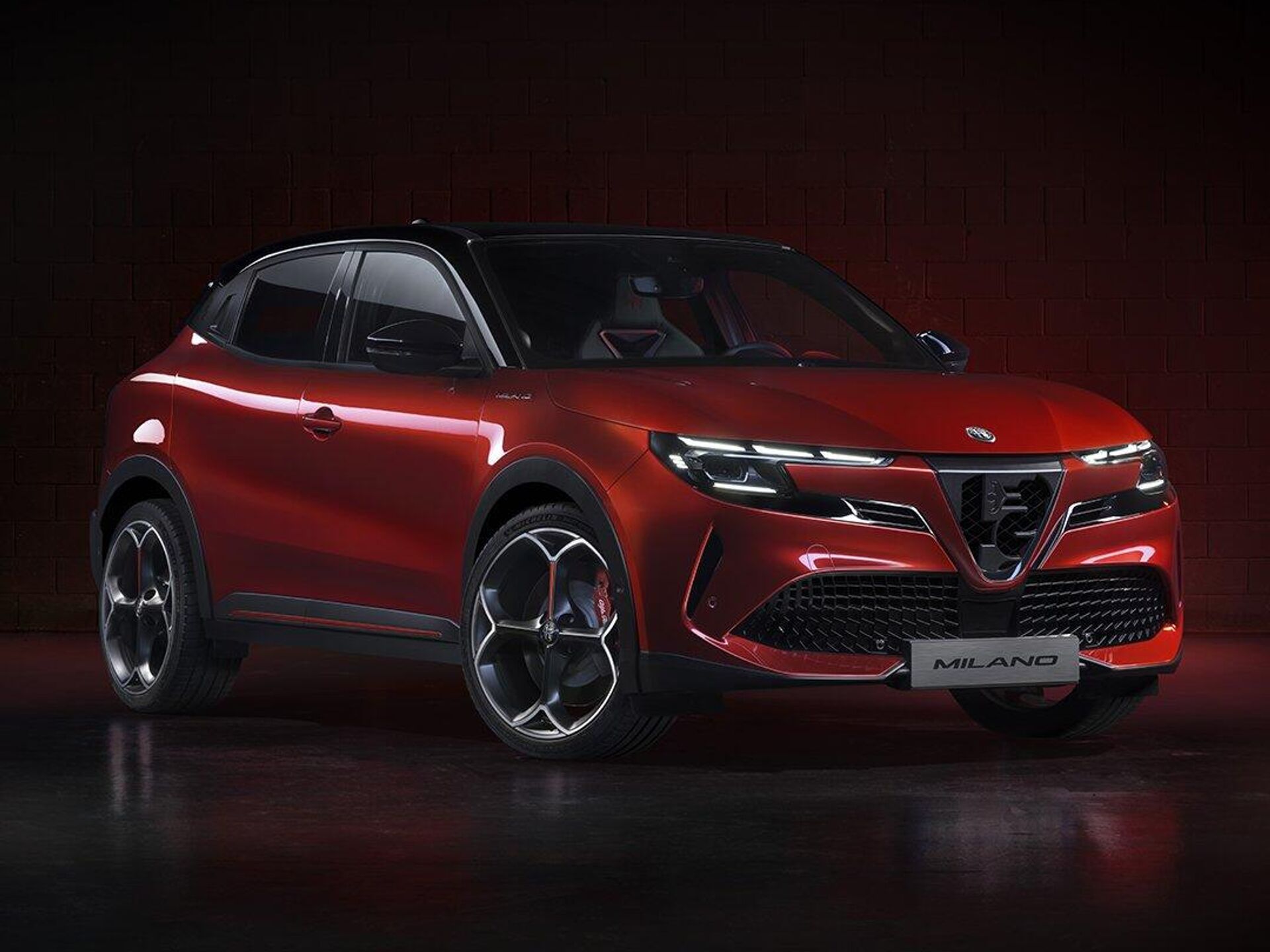 Stellantis переименовал новый автомобиль Alfa Romeo из-за критики Италии -  РИА Новости, 15.04.2024