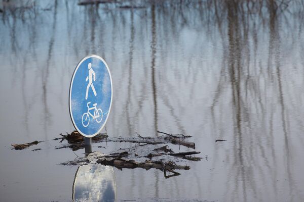 Затопленная велодорожка в Кургане