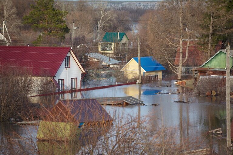 Подтопленные дома в СНТ Курганжилстрой в городе Кургане