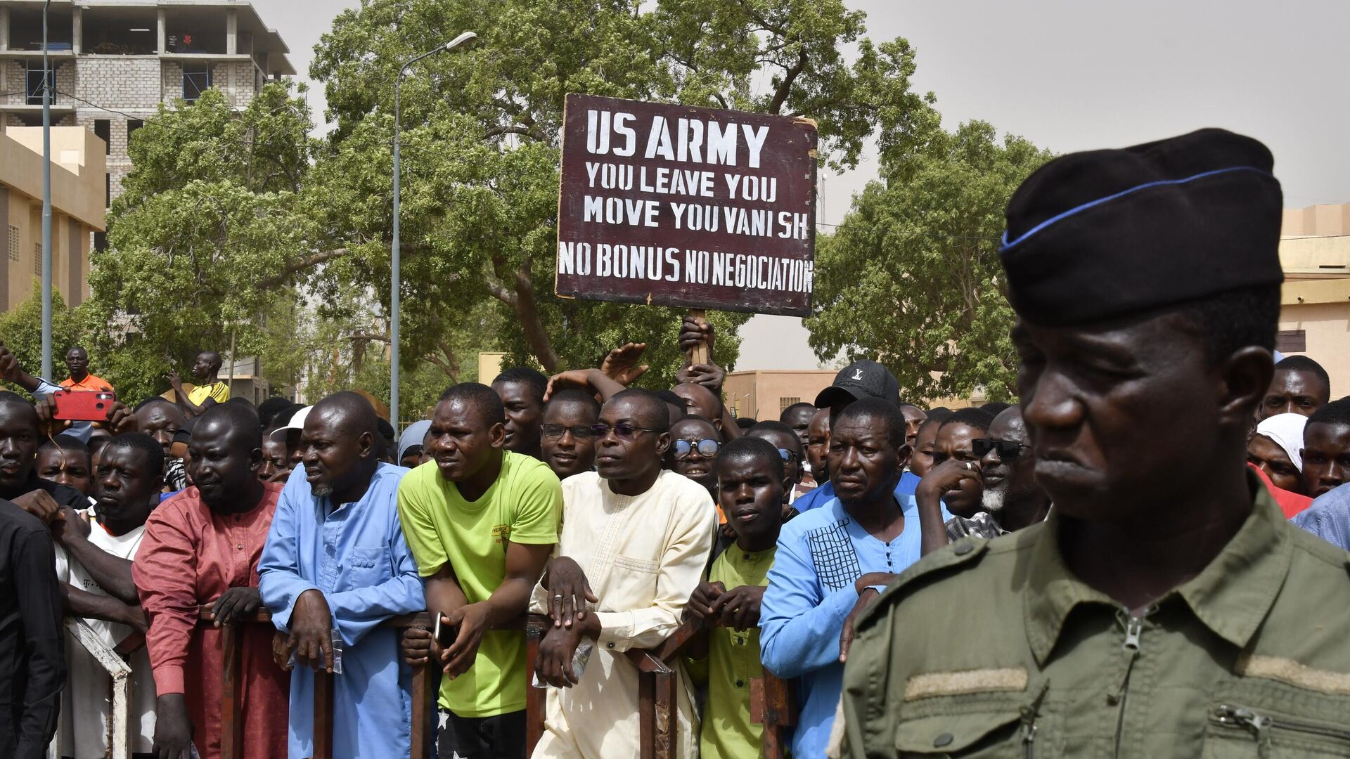 Демонстрация в Ниамее с требованием вывода американских солдат из Нигера - РИА Новости, 1920, 18.04.2024