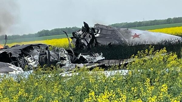 Бомбардировщик Ту-22М3, упавший в поле на территории Красногвардейского округа Ставропольского края. 19 апреля 2024