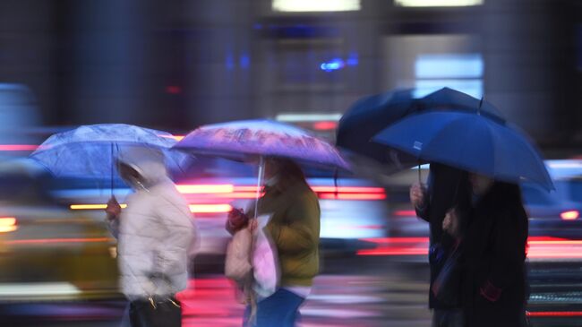 Сильный дождь в Москве