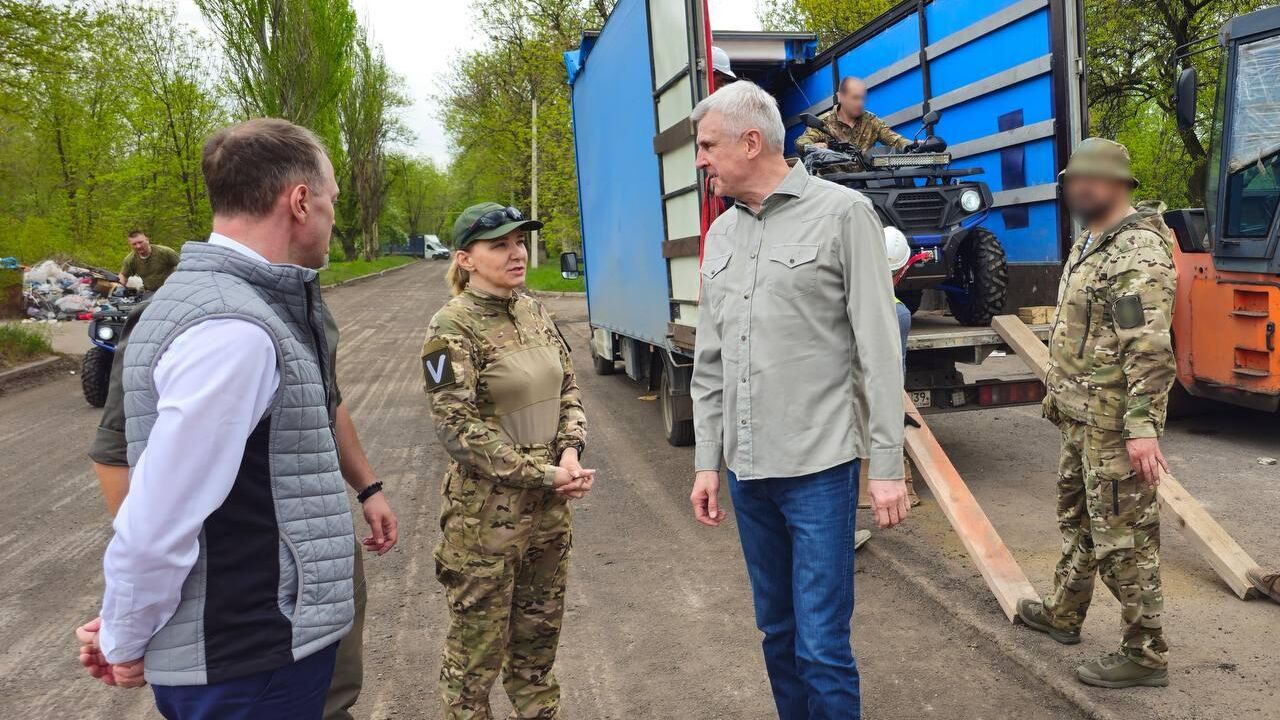 Шесть квадроциклов и посылки из дома доставили участникам СВО из Магаданской области - РИА Новости, 1920, 19.04.2024