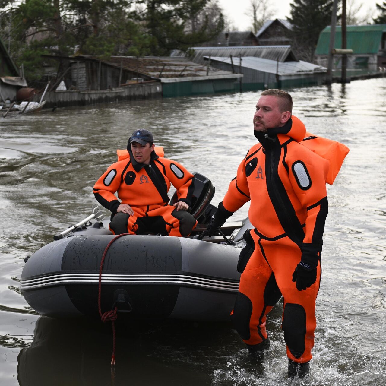 Жители Кетово рассказали о спаде уровня воды в селе - РИА Новости,  20.04.2024