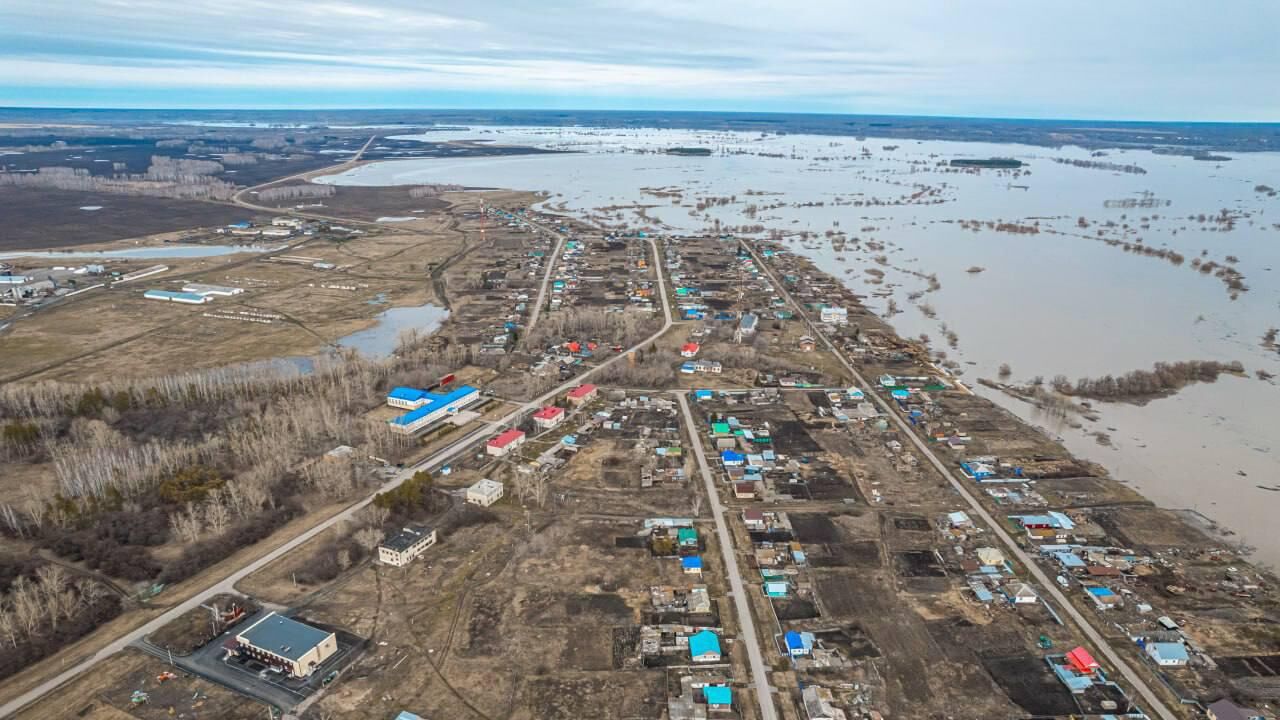 Уровень воды в реке Ишим в селе Абатское снизился на 13 сантиметров - РИА  Новости, 08.05.2024