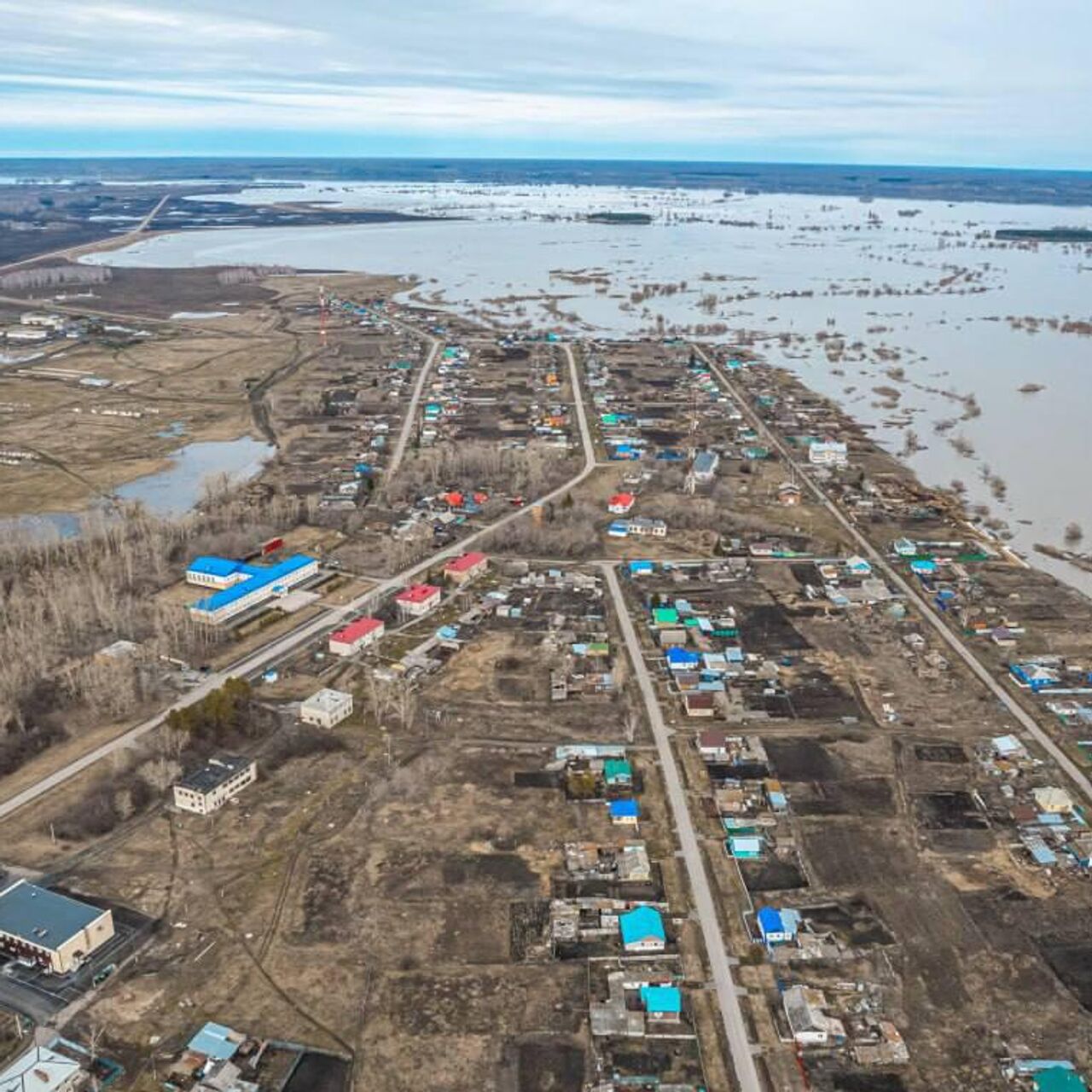 Уровень воды в реке Ишим в селе Абатское снизился на 13 сантиметров - РИА  Новости, 08.05.2024