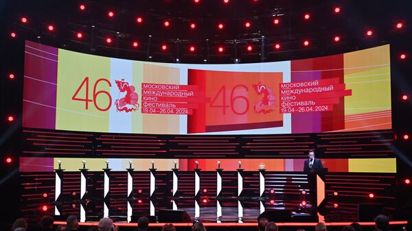Церемония открытия 46-го Московского международного кинофестиваля в театре Россия
