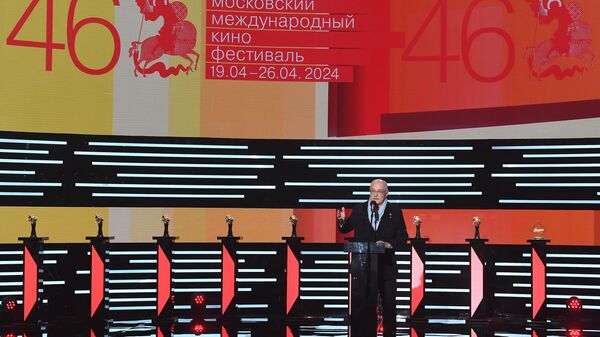Президент ММКФ Никита Михалков на церемонии открытия 46-го Московского международного кинофестиваля в театре Россия.