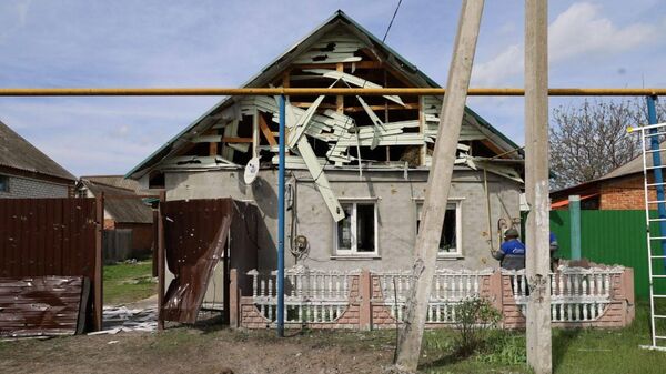 Последствия обстрела села Новая Таволжанка Шебекинского городского округа в Белгородской области