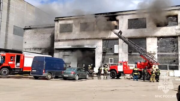 Последствия пожара на заводе в Воронеже. 22 апреля 2024