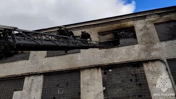 Ликвидация пожара в производственном здании в Воронеже. 22 апреля 2024