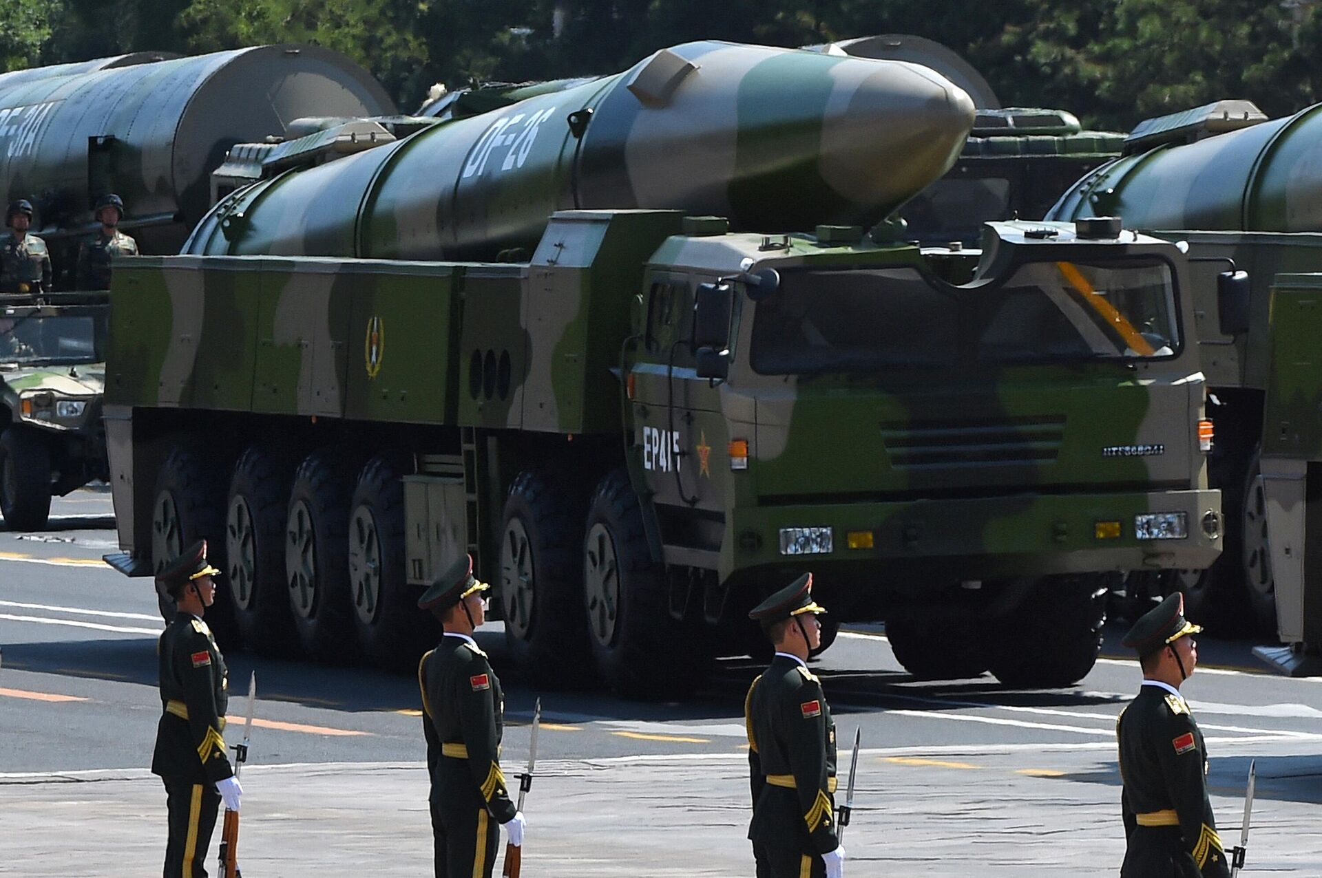Баллистическая ракета DF-26 на военном параде в Китае - РИА Новости, 1920, 22.04.2024