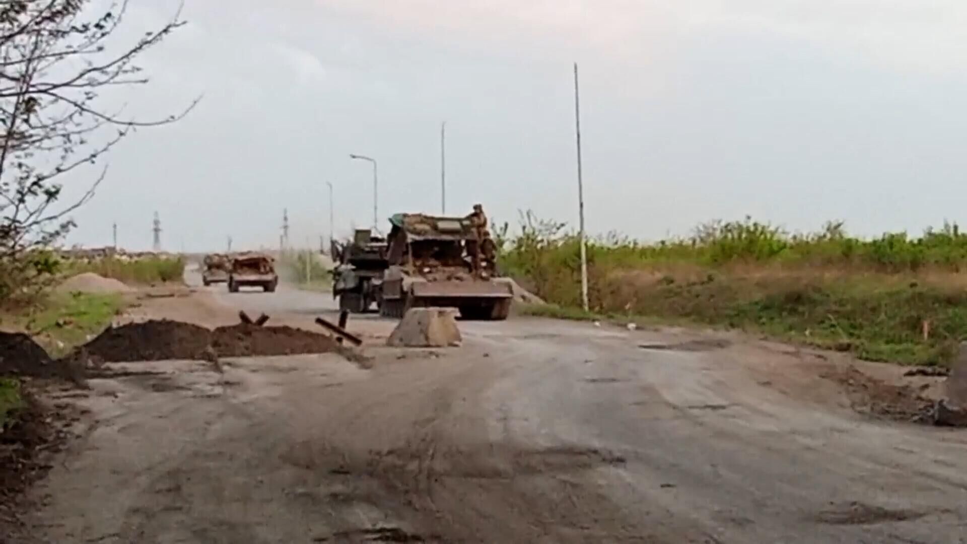 Транспортировка танка Leopard, захваченного ВС РФ на Авдеевском направлении1