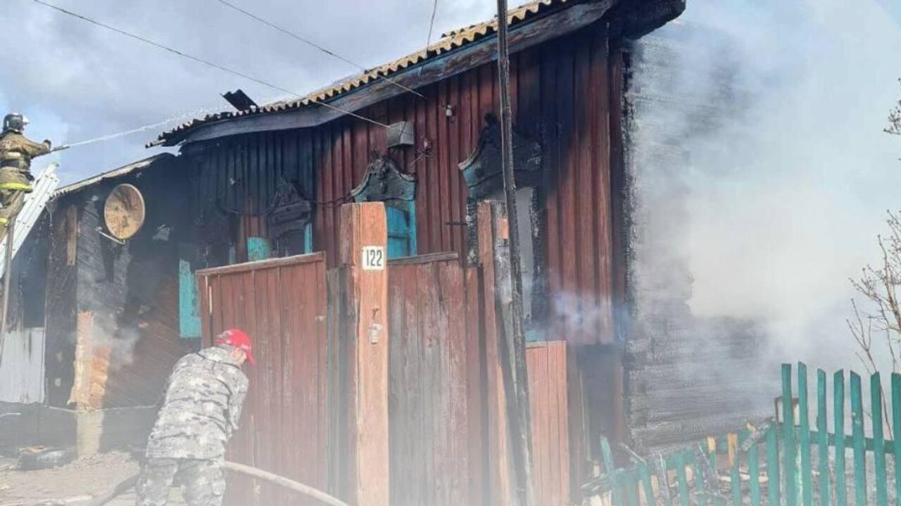 В Бурятии три ребенка погибли при пожаре в доме - РИА Новости, 23.04.2024