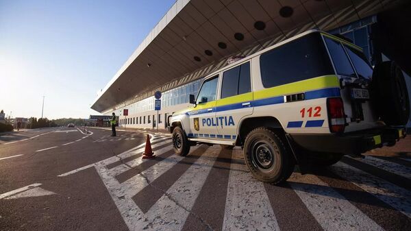 Автомобиль молдавской полиции в аэропорту Кишинева. Архивное фото