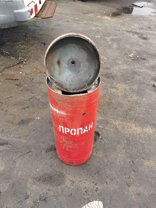 Газовый баллон в котором были найдены запрещенные предметы