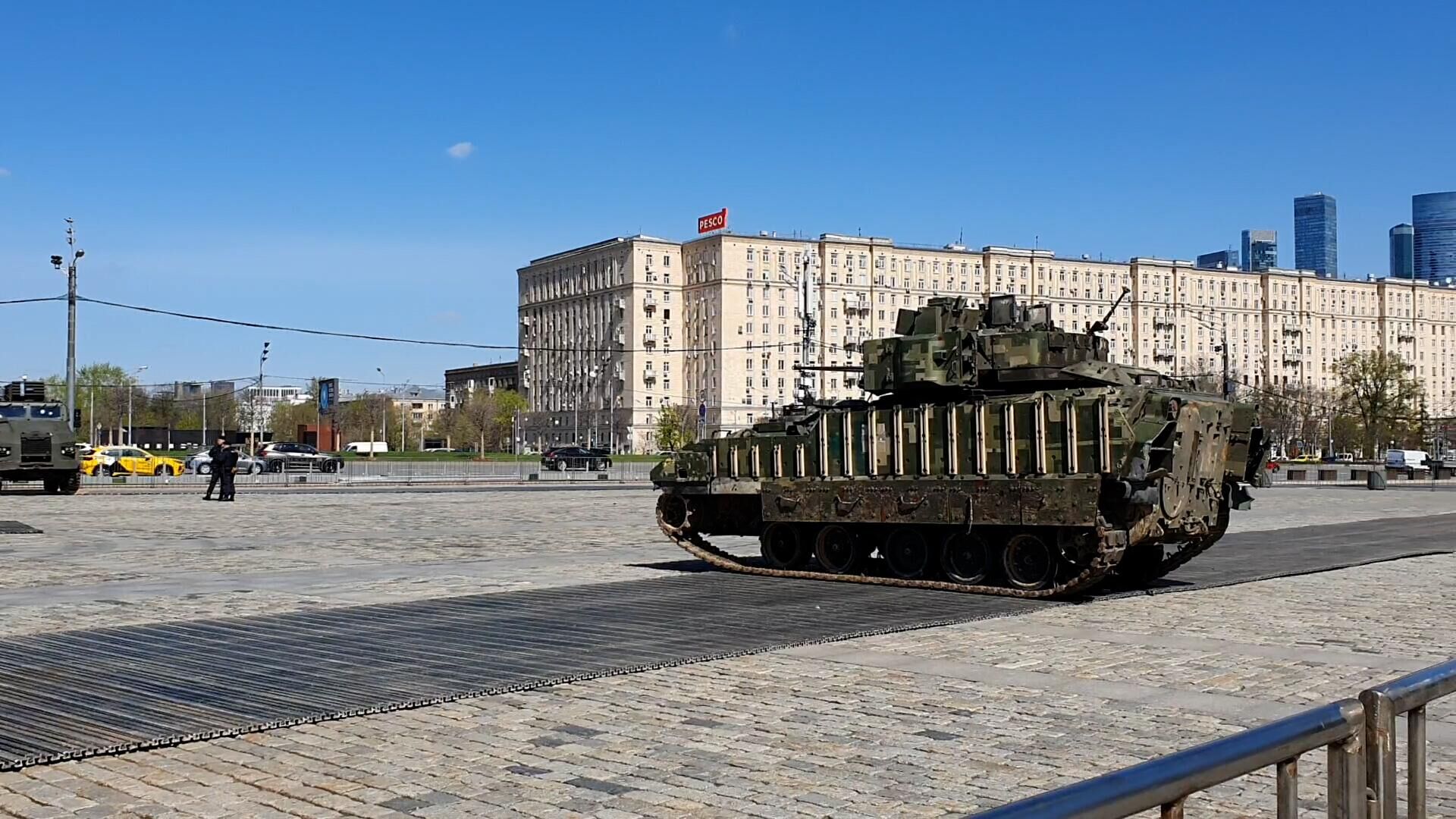 Трофейная техника, захваченная в ходе СВО, на Поклонной горе - РИА Новости, 1920, 24.04.2024