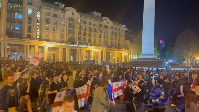 Митинг в Тбилиси против закона об иноагентах