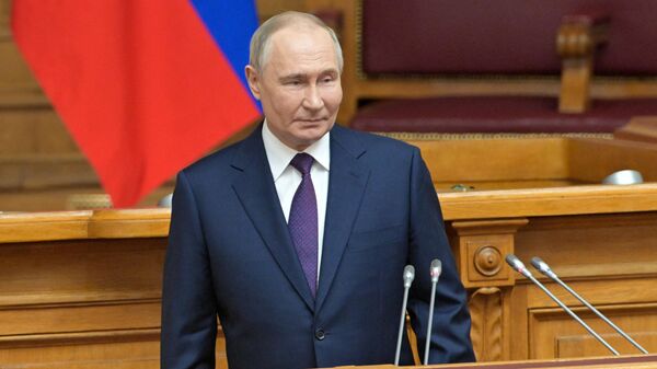 Против России была развернута экономическая агрессия, заявил Путин
