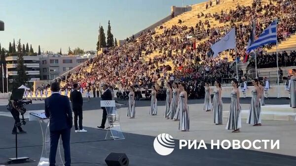 Передача Олимпийского огня Оргкомитету Париж-2024 в Афинах
