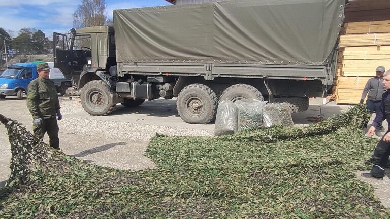  Новгородцы отправили КАМАЗ со стройматериалами в зону СВО