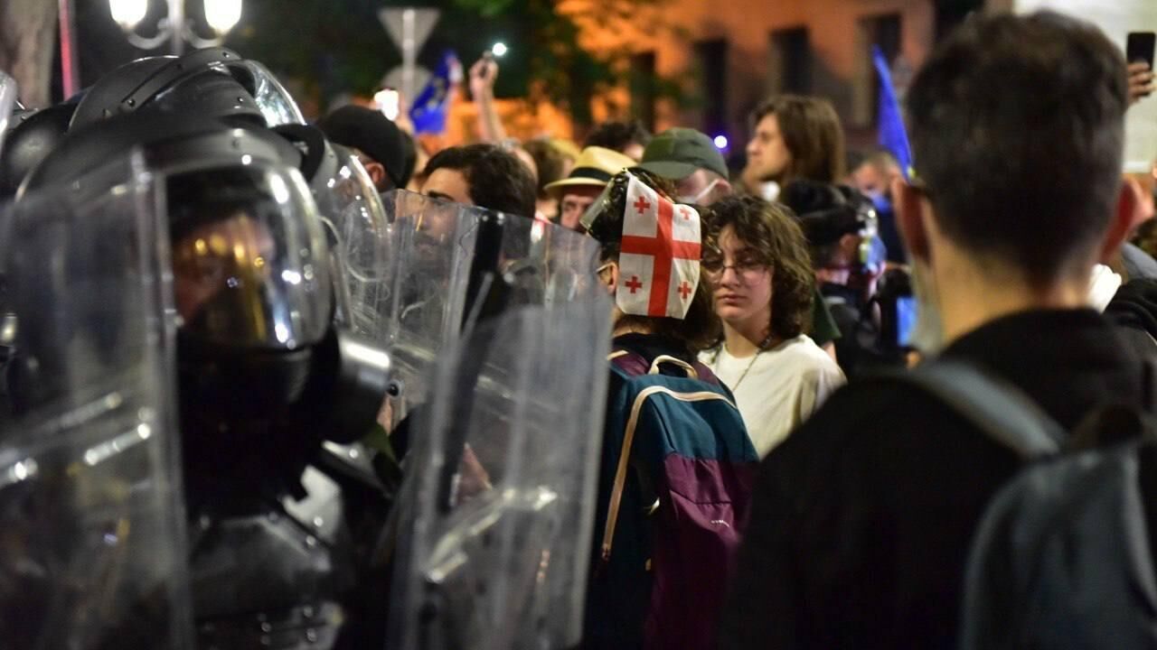 Митинг протеста против закона об иноагентах в Тбилиси - РИА Новости, 1920, 13.05.2024