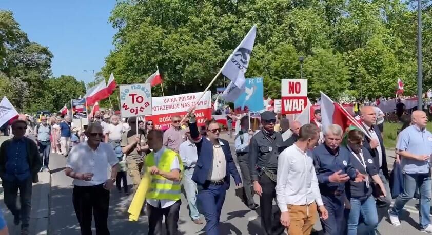 Марш против вовлечения Польши в боевые действия на Украине - РИА Новости, 1920, 28.08.2024