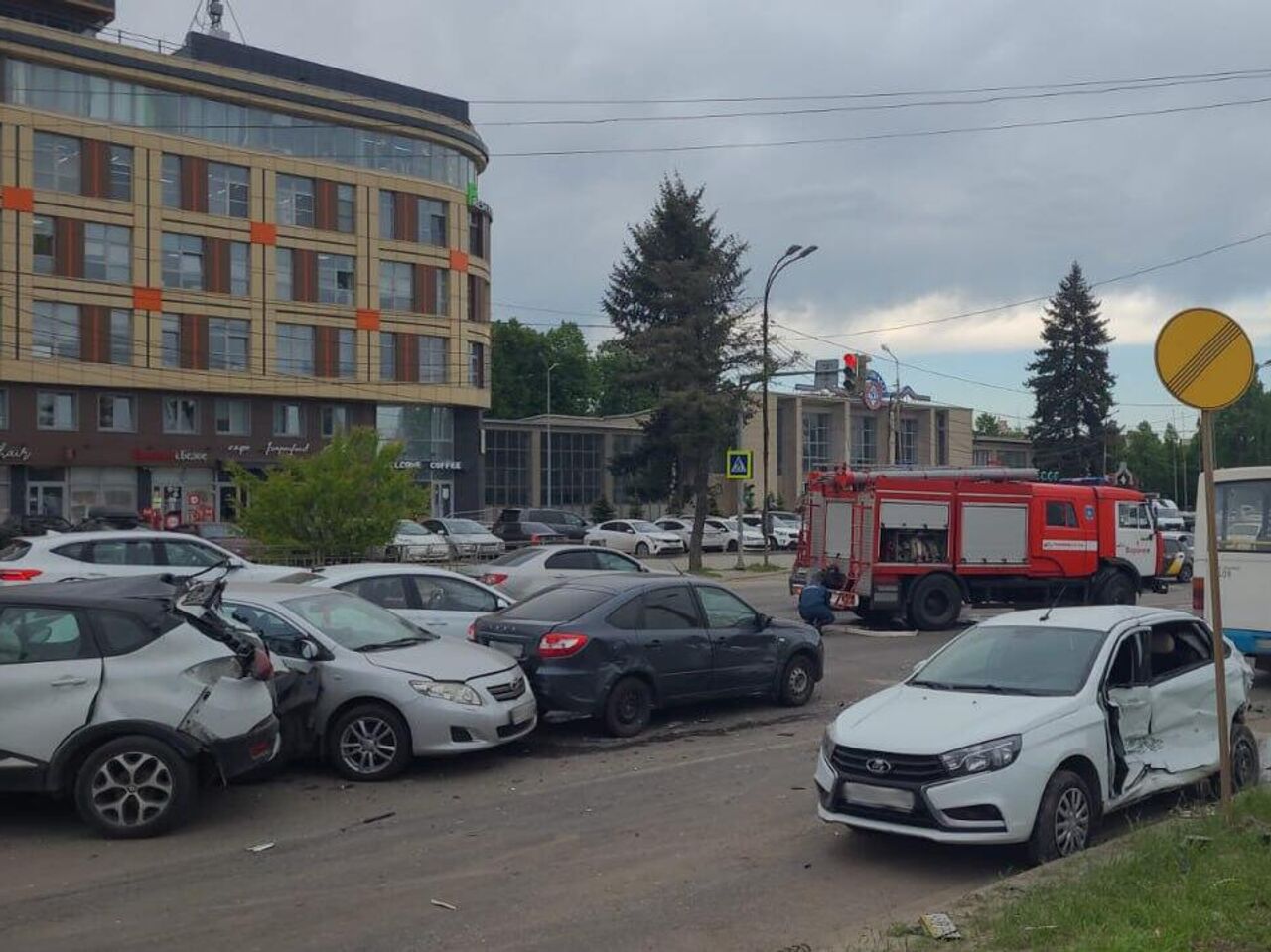 В полиции уточнили данные по ДТП с автобусом в Воронеже - РИА Новости,  02.05.2024