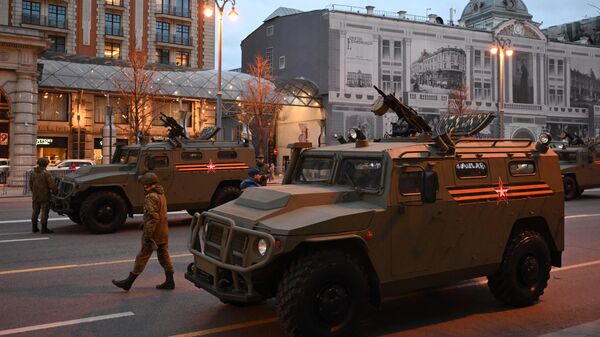 Бронеавтомобили Тигр-М перед репетицией парада в честь 79-летия Победы в Великой Отечественной войне