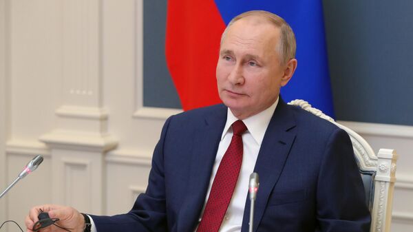 Правительство набрало хороший темп работы, заявил Путин