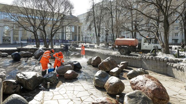 Промывка фонтана Поющий журавль