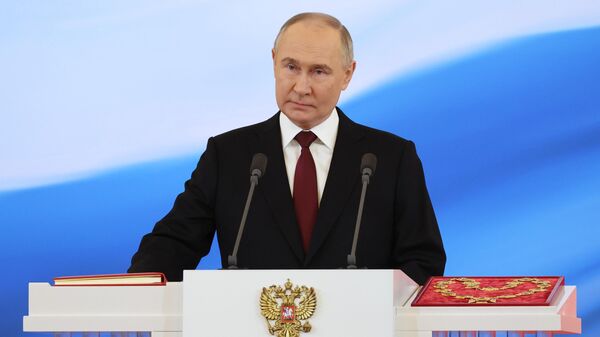 Путин поздравил жителей ДНР и ЛНР с десятилетием образования республик