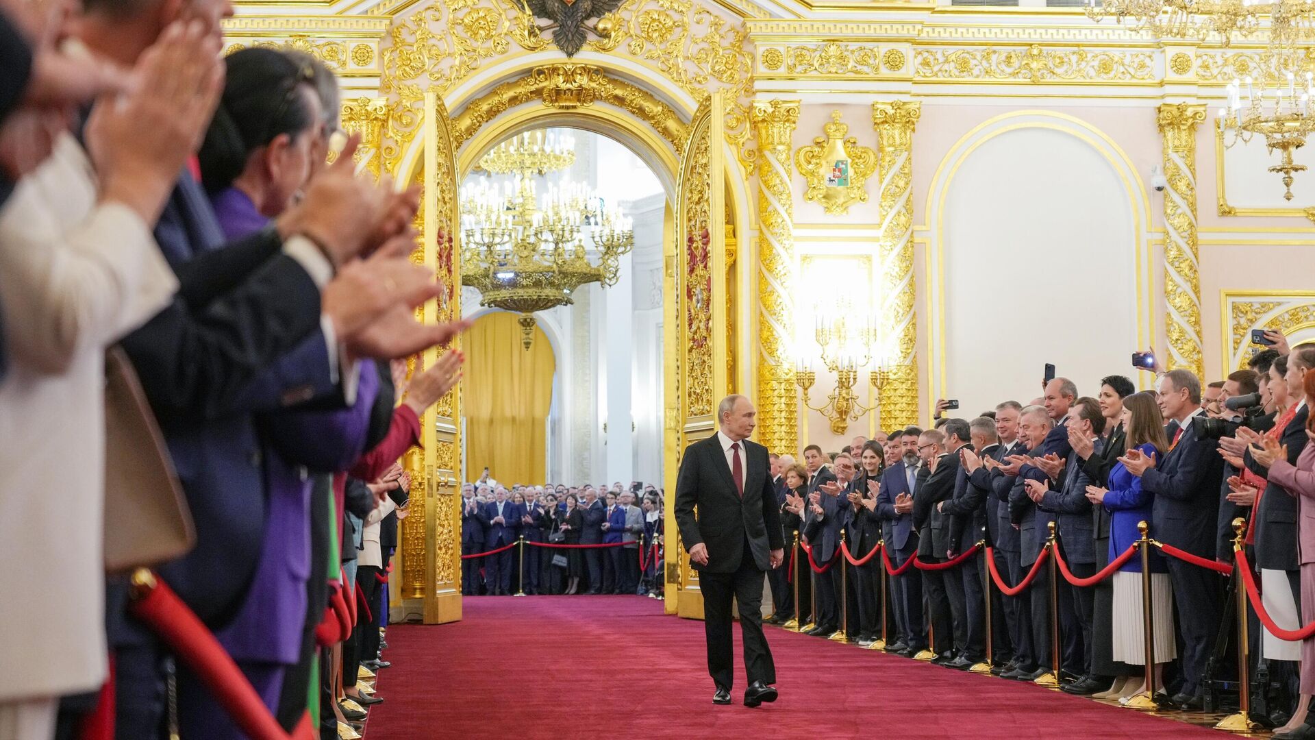 Избранный президент РФ Владимир Путин на церемонии инаугурации в Кремле - РИА Новости, 1920, 08.05.2024