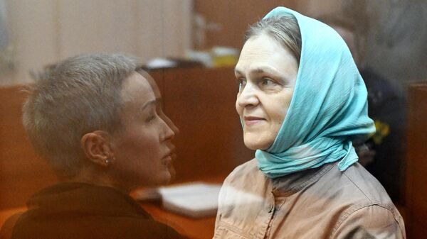 Журналистка и писательница Надежда Кеворкова в Басманном суде Москвы