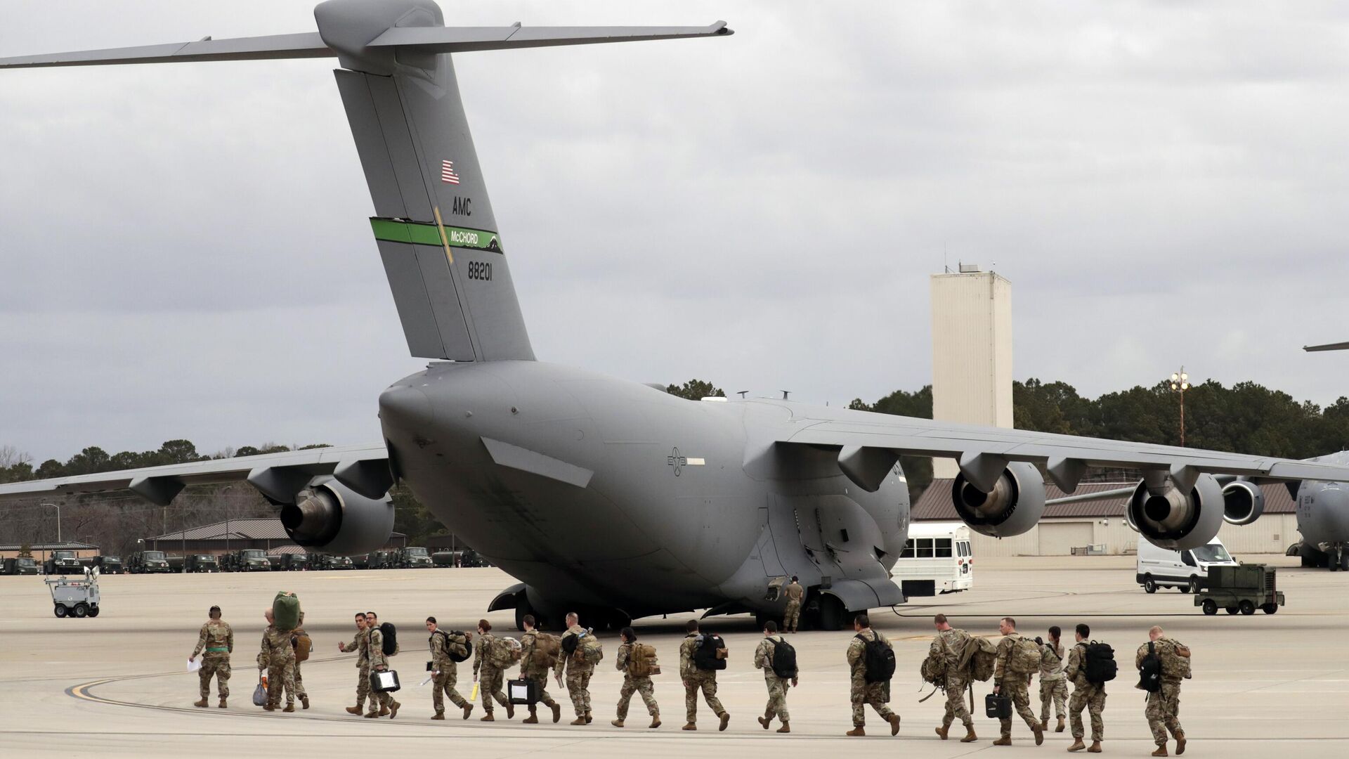 Американские военные во время переброски в Европу Американские военные во время переброски в Европу - РИА Новости, 1920, 14.05.2024