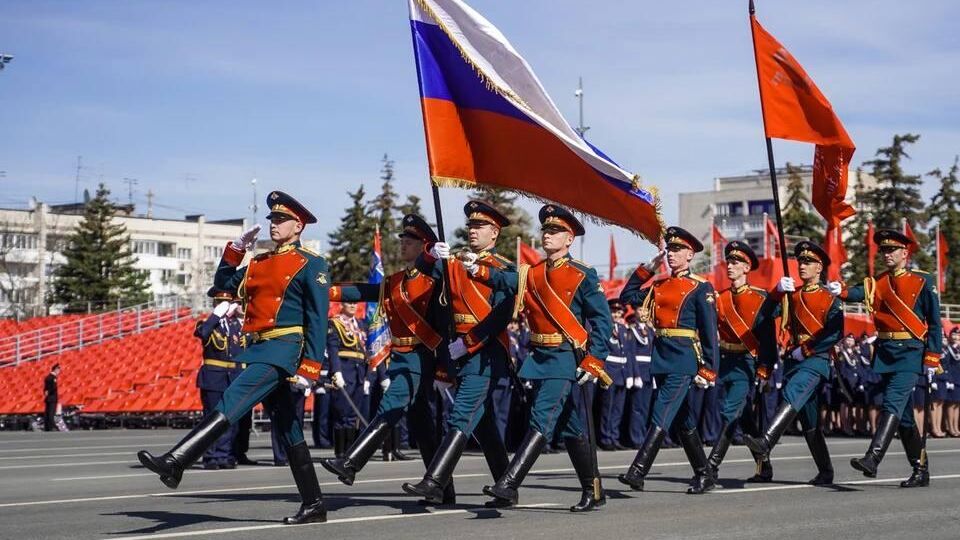 Военнослужащие на параде Победы в Самаре  - РИА Новости, 1920, 09.05.2024