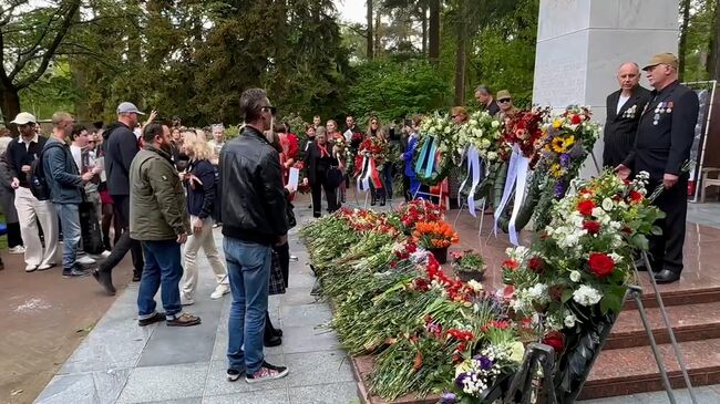 Акция Бессмертный полк на мемориале Советское поле славы под Амерсфортом