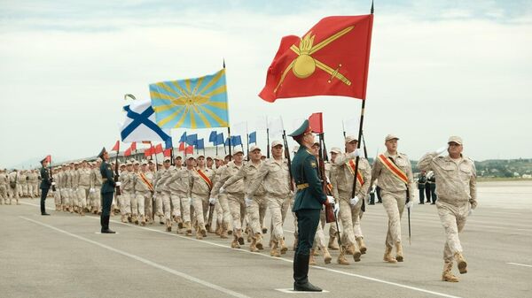Военный парад, посвященный 79-й годовщине Победы советского народа в Великой Отечественной войне, на российской авиабазе Хмеймим в Сирии