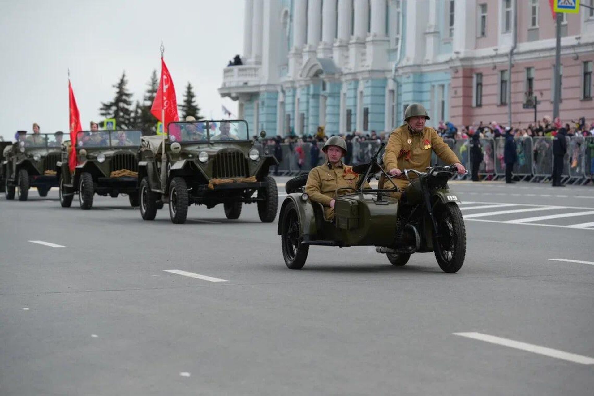 В Нижнем Новгороде прошел военный парад - РИА Новости, 09.05.2024